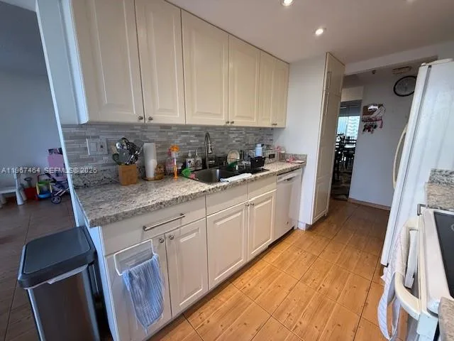 290 174th St # 811, Sunny Isles Beach, FL 33160 photo 8