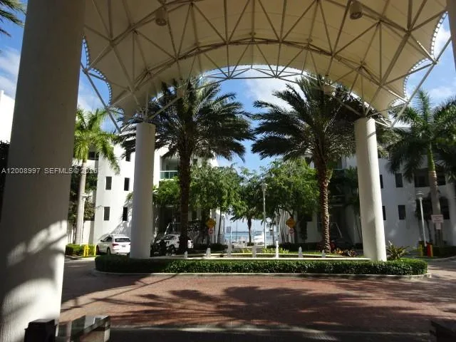 7900 Harbor Island Dr # 817, North Bay Village, FL 33141 photo 4