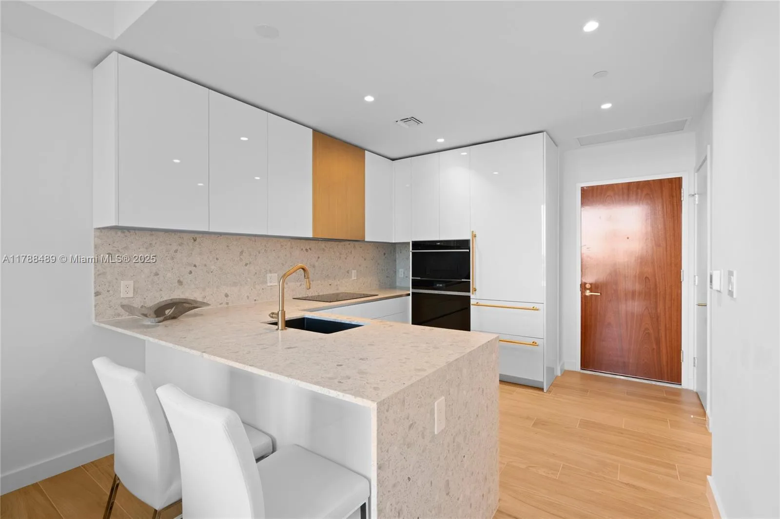 2678 Tigertail Ave # 615, Miami, FL 33133 photo 6