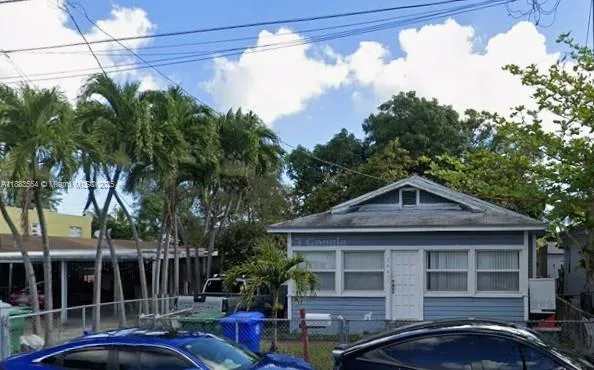 2643 NW 23rd Ct, Miami, FL 33142