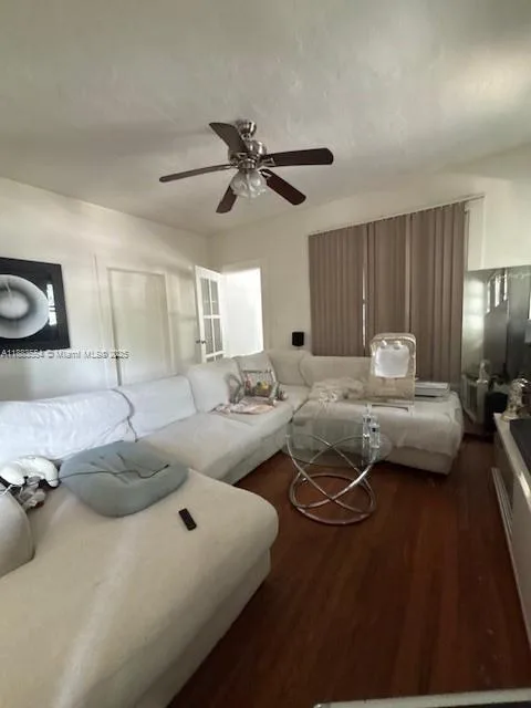 2643 NW 23rd Ct, Miami, FL 33142 photo 3