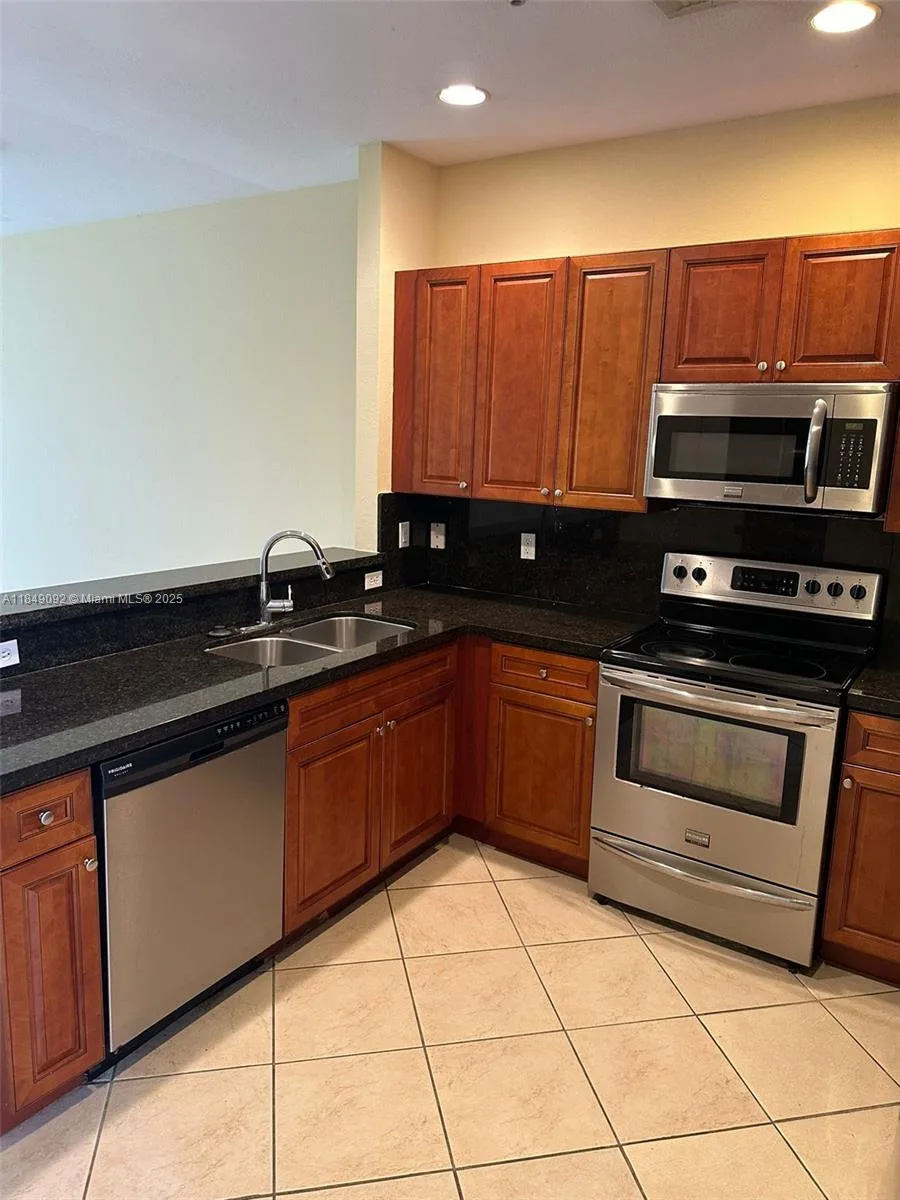 3593 NW 13th St # 3593, Lauderhill, FL 33311 photo 4
