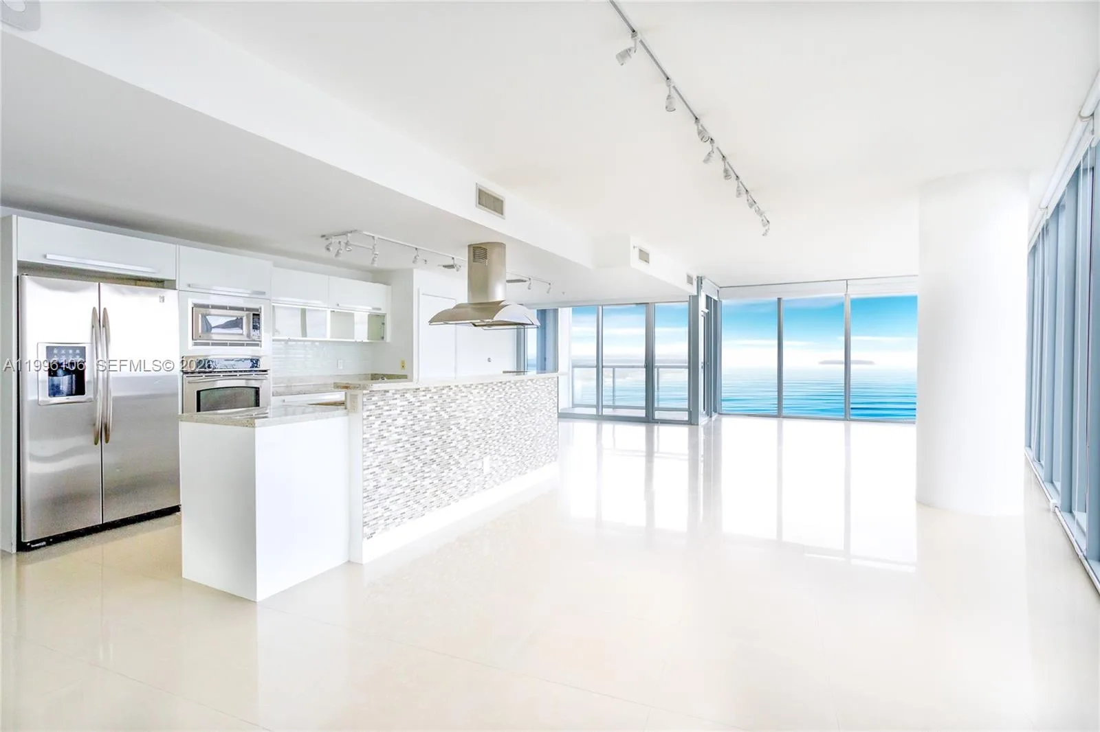 601 NE 36th St # 812, Miami, FL 33137