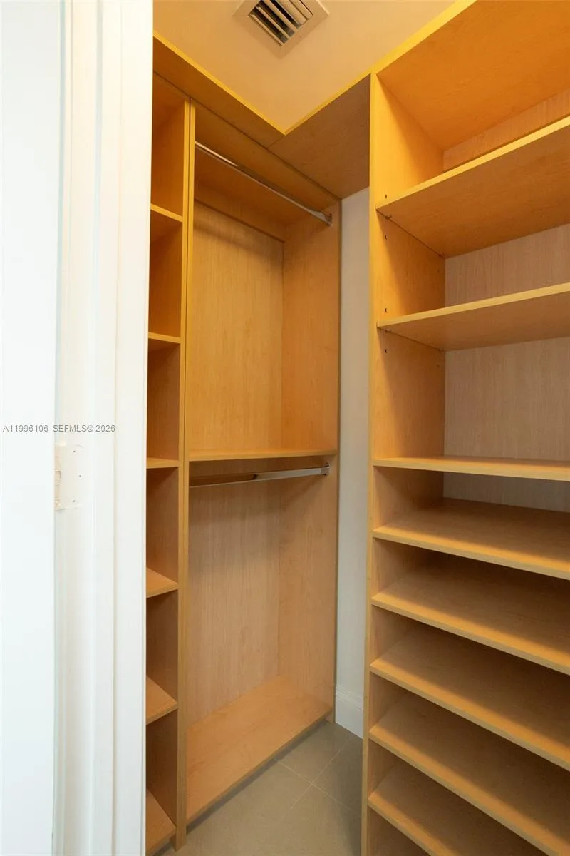 601 NE 36th St # 812, Miami, FL 33137 photo 12