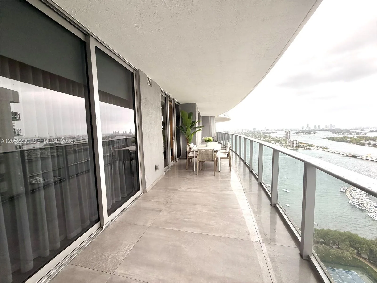 488 NE 18th St # 3210, Miami, FL 33132 photo 2