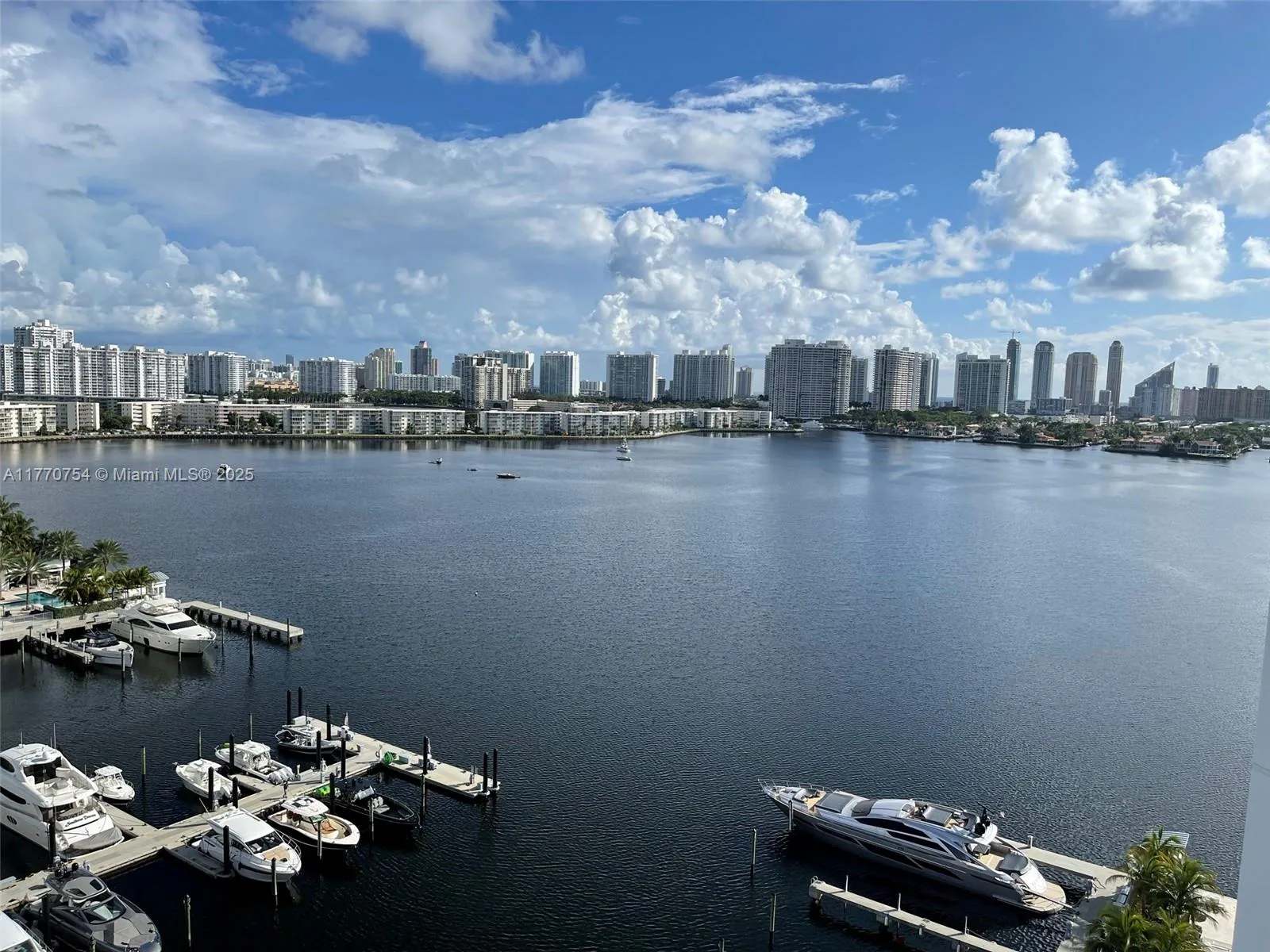 17111 Biscayne Blvd # 1403, North Miami Beach, FL 33160 photo 4