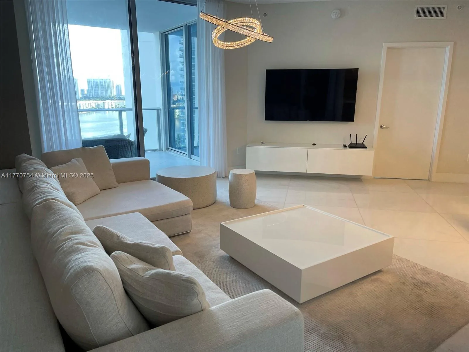17111 Biscayne Blvd # 1403, North Miami Beach, FL 33160 photo 7