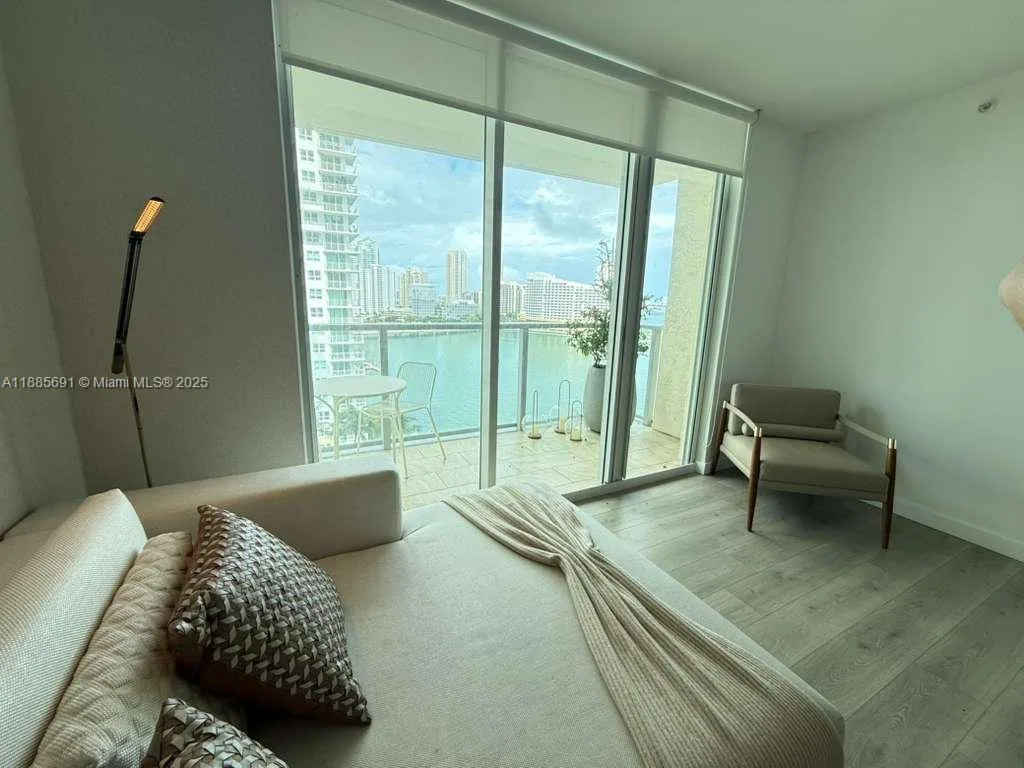 1155 Brickell Bay Dr # 1408, Miami, FL 33131 photo 10