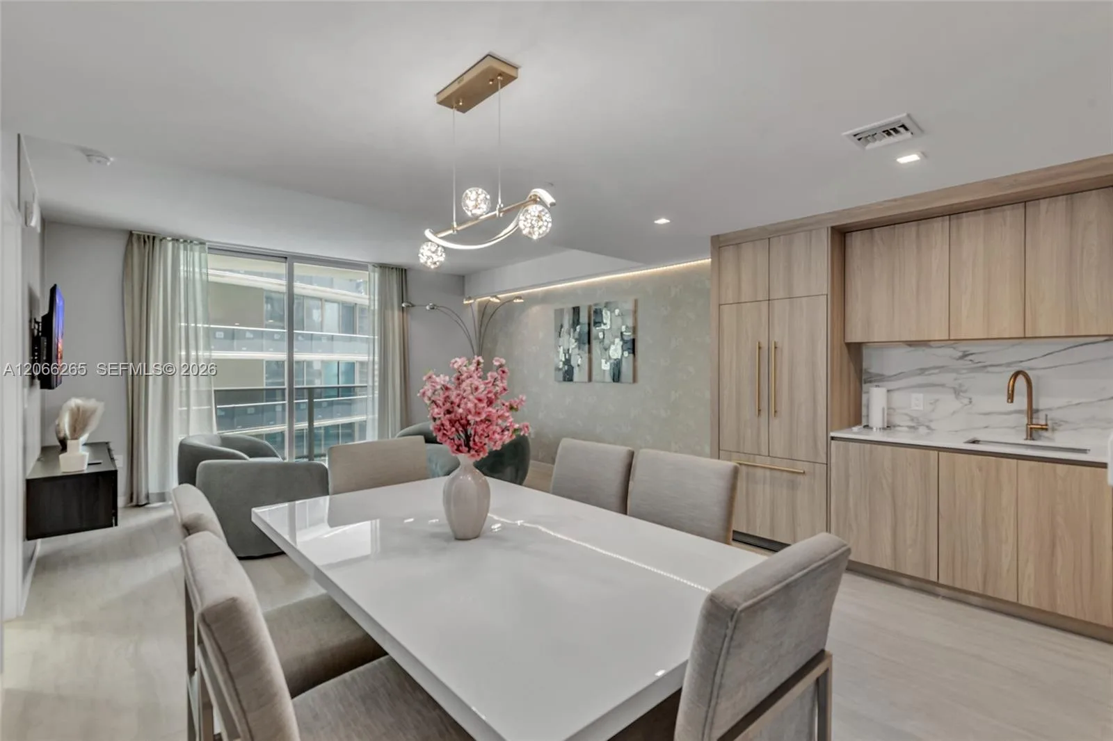 77 SE 5TH ST # 2006, Miami, FL 33131 photo 10