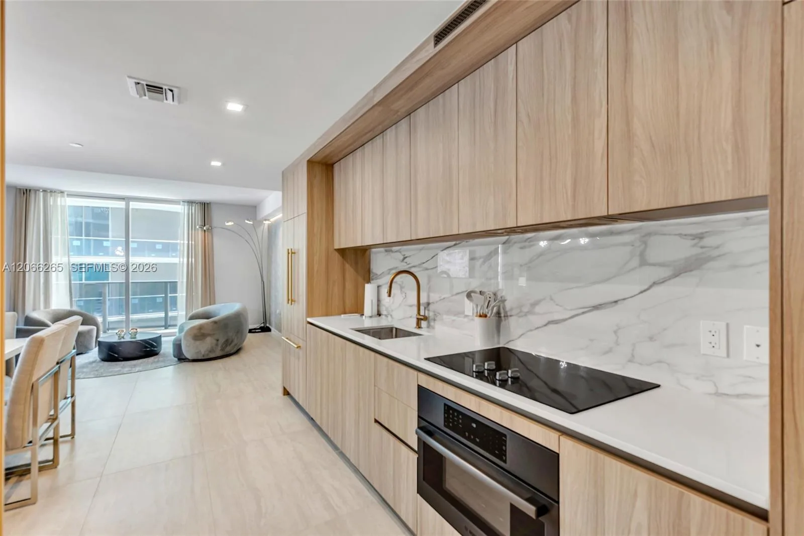 77 SE 5TH ST # 2006, Miami, FL 33131 photo 3
