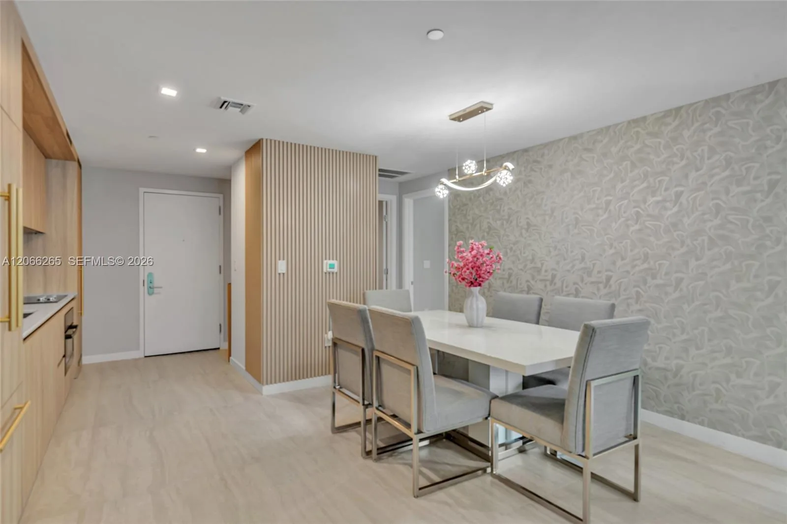 77 SE 5TH ST # 2006, Miami, FL 33131 photo 5