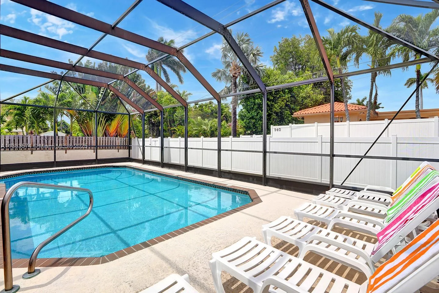 947 Washington St, Hollywood, FL 33019 photo 2
