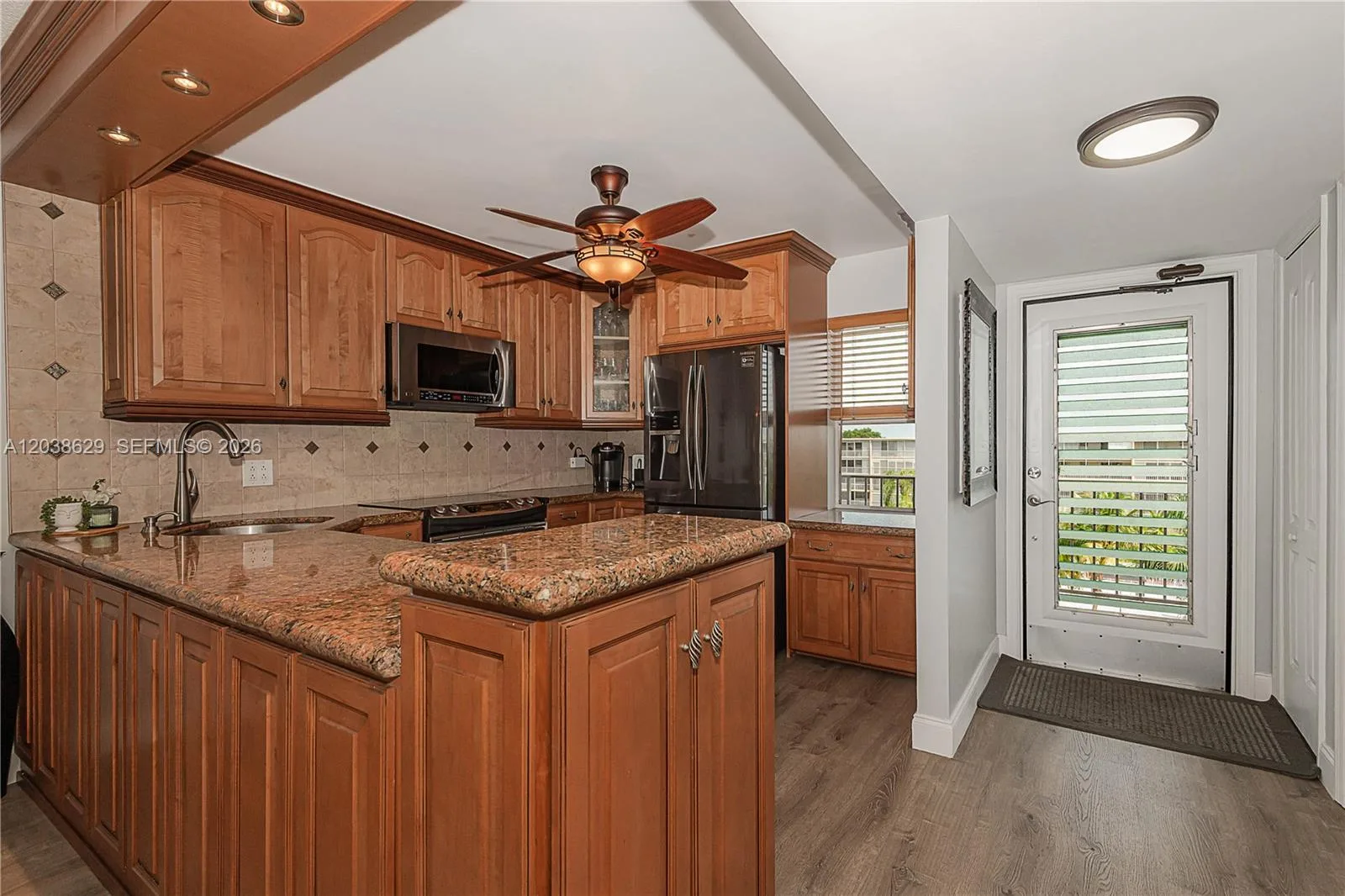 4800 Hillcrest Ln # 501, Hollywood, FL 33021 photo 7