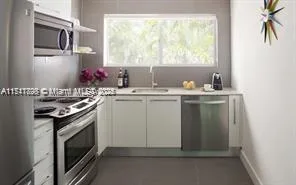 1816 Meridian Ave # 5, Miami Beach, FL 33139 photo 3
