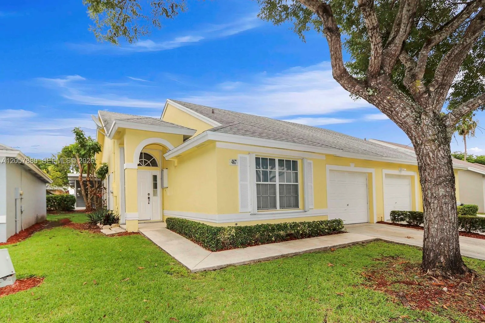 467 SE 20th Dr, Homestead, FL 33033 photo 2