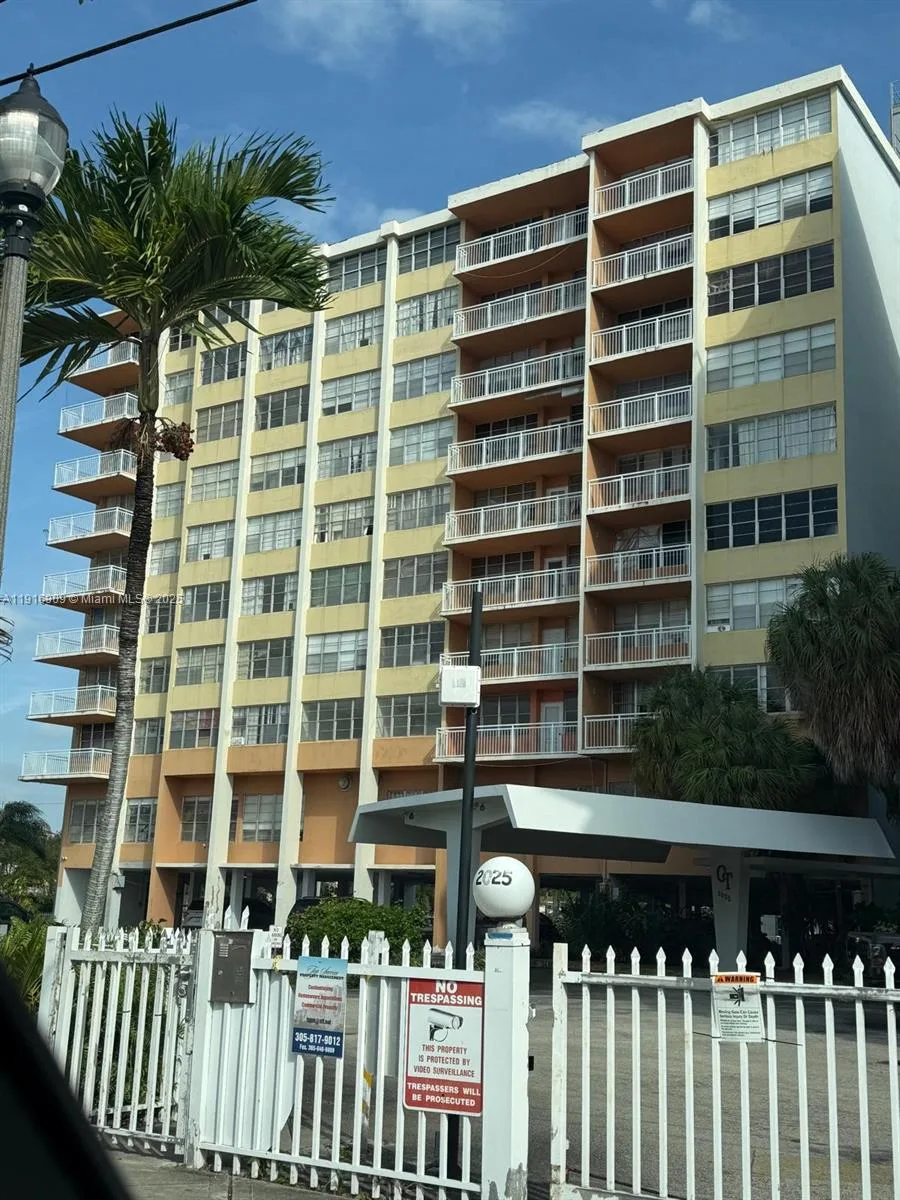 2025 NE 164th St # 605, North Miami Beach, FL 33162
