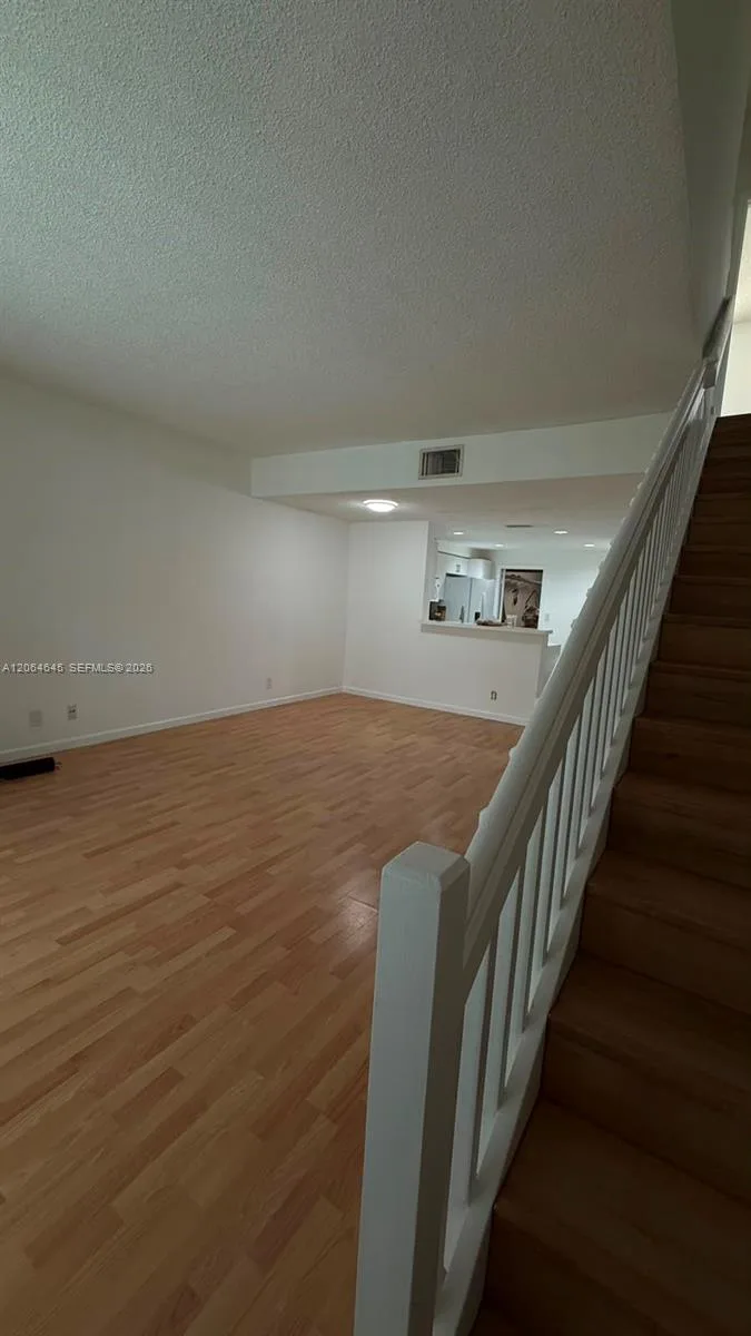 1531 Barcelona Way # 3-30, Weston, FL 33327