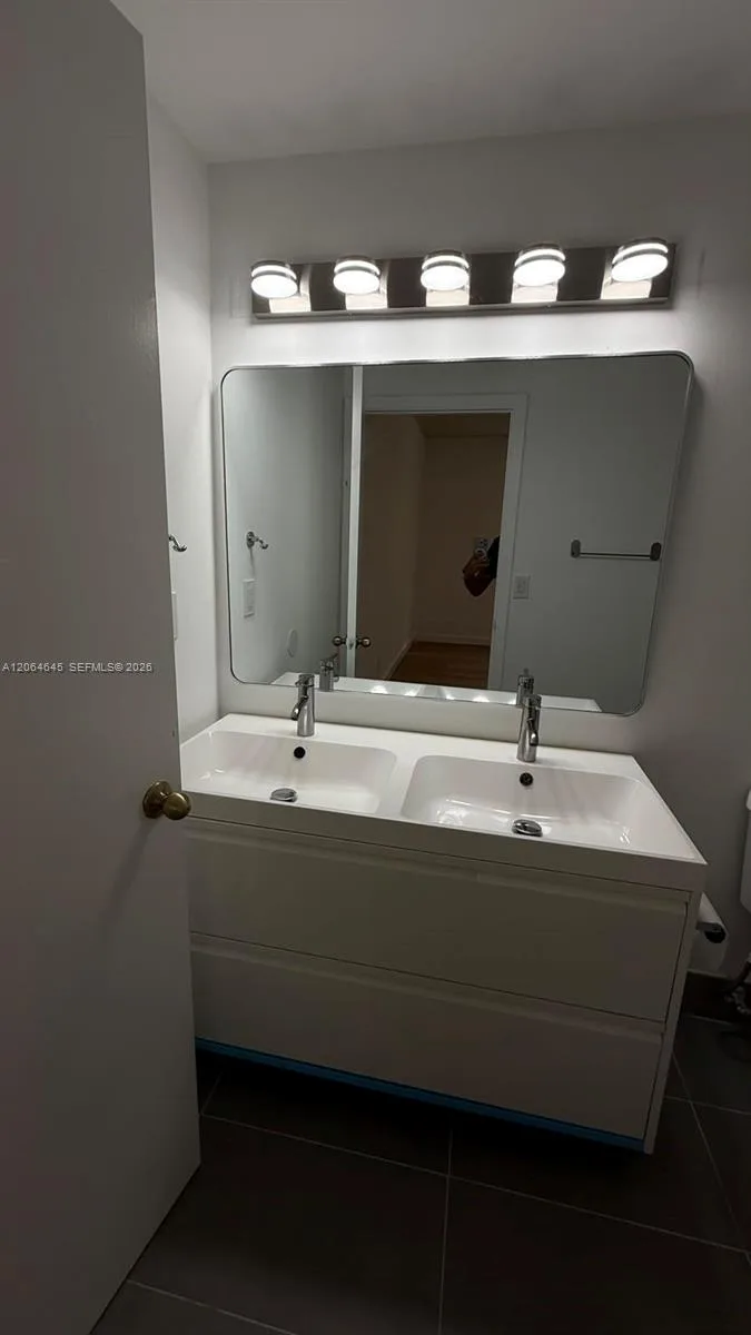 1531 Barcelona Way # 3-30, Weston, FL 33327 photo 8