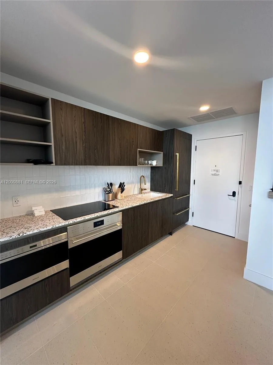 159 NE 6th St # 4811, Miami, FL 33132 photo 9