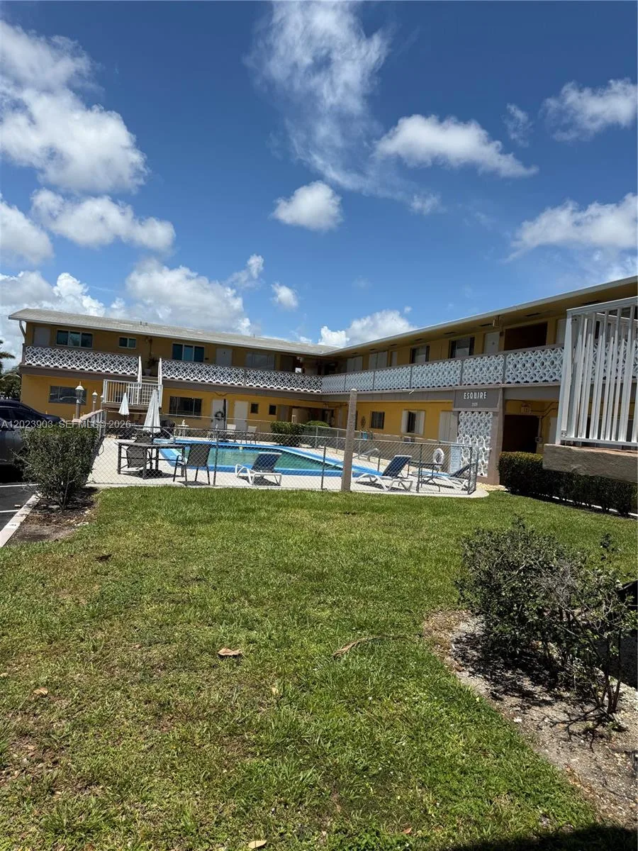3525 Polk St # 7, Hollywood, FL 33021