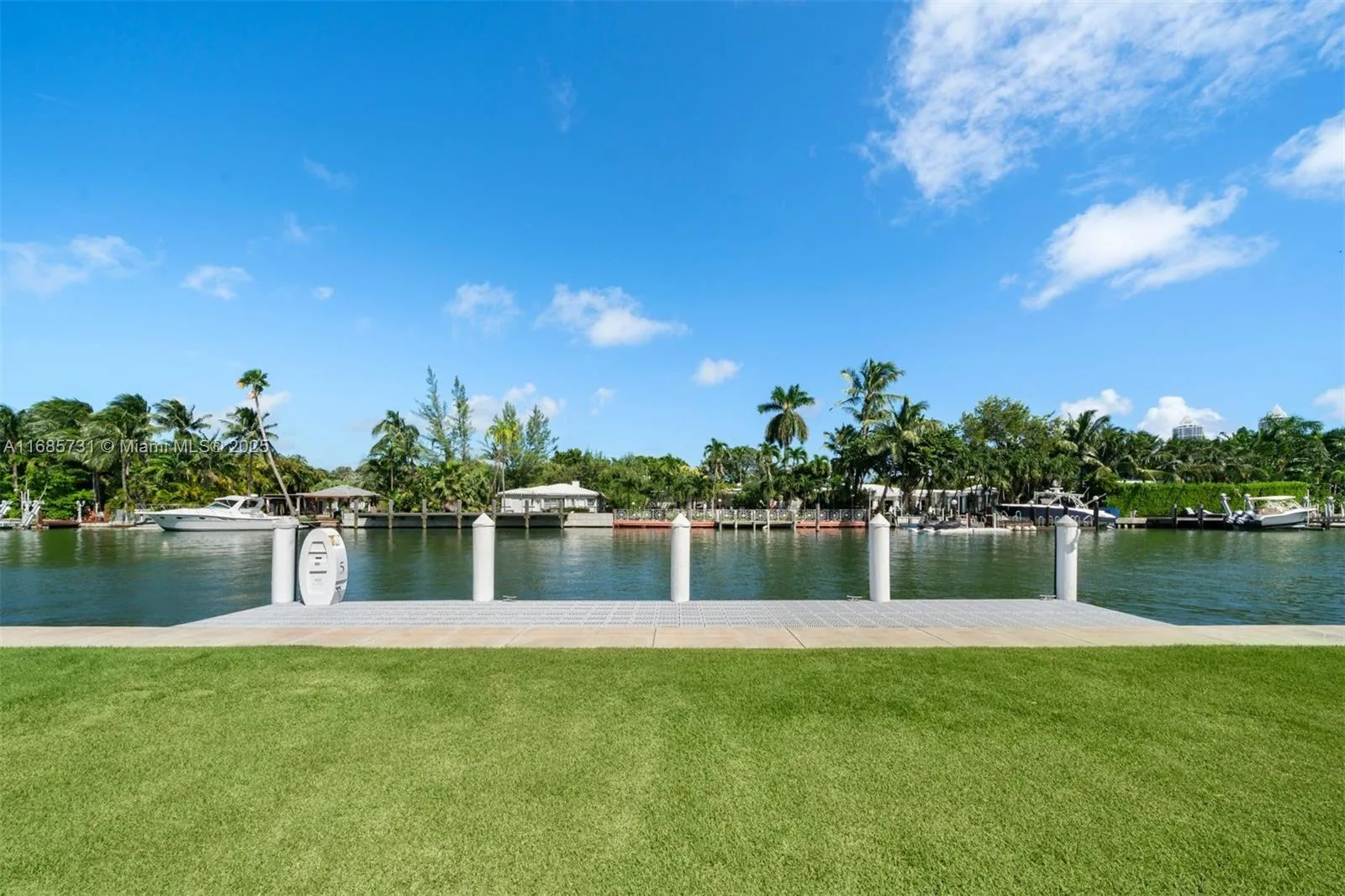 1041 W 48th St, Miami Beach, FL 33140 photo 12