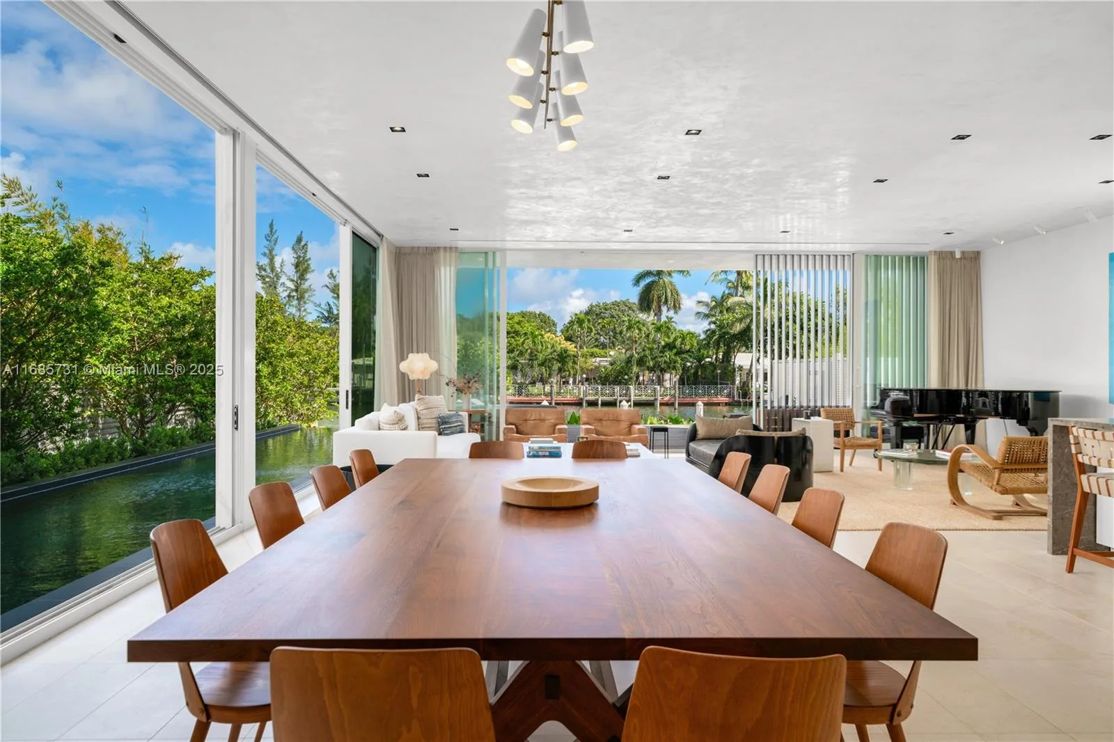 1041 W 48th St, Miami Beach, FL 33140 photo 5