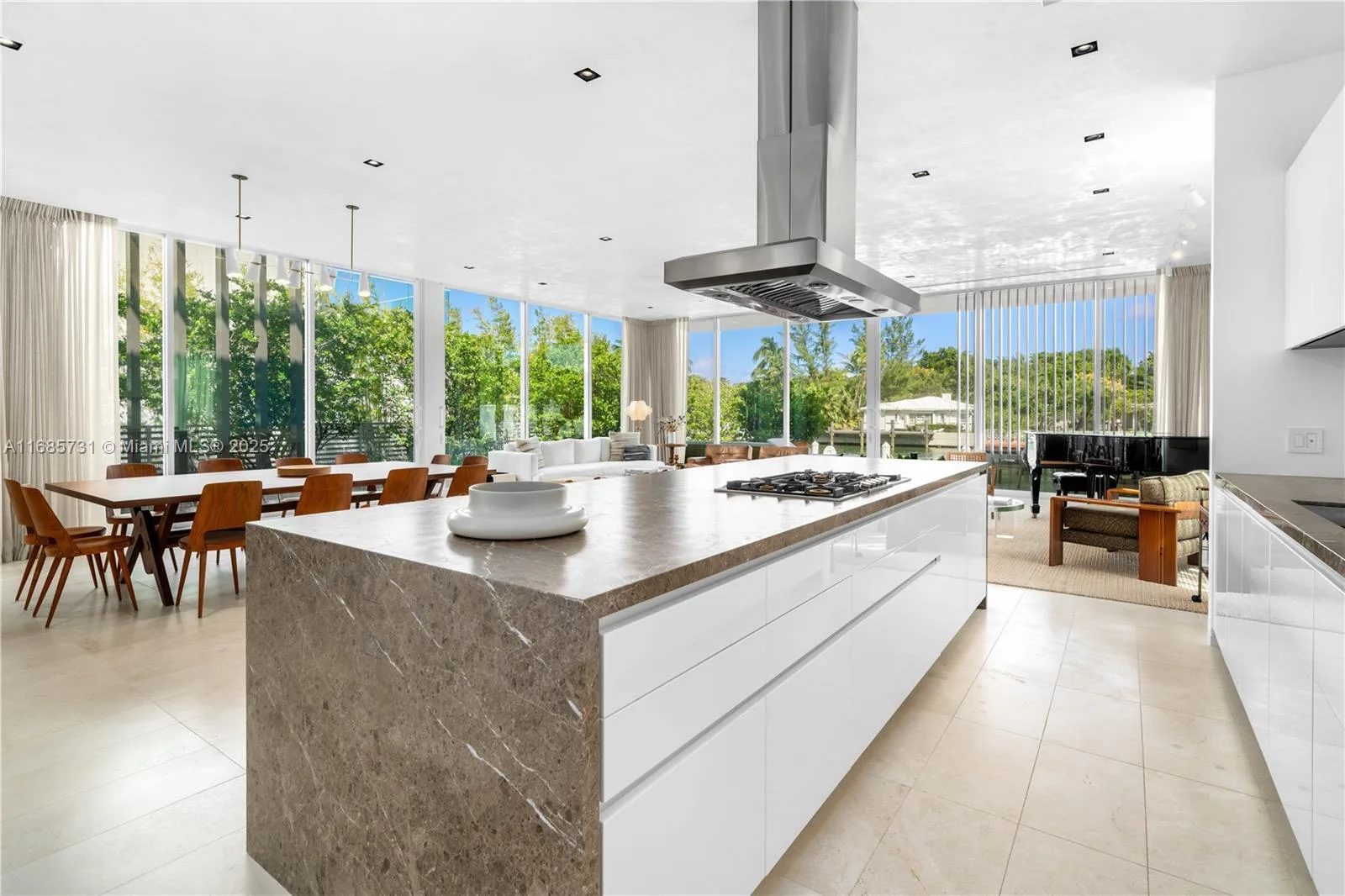 1041 W 48th St, Miami Beach, FL 33140 photo 6