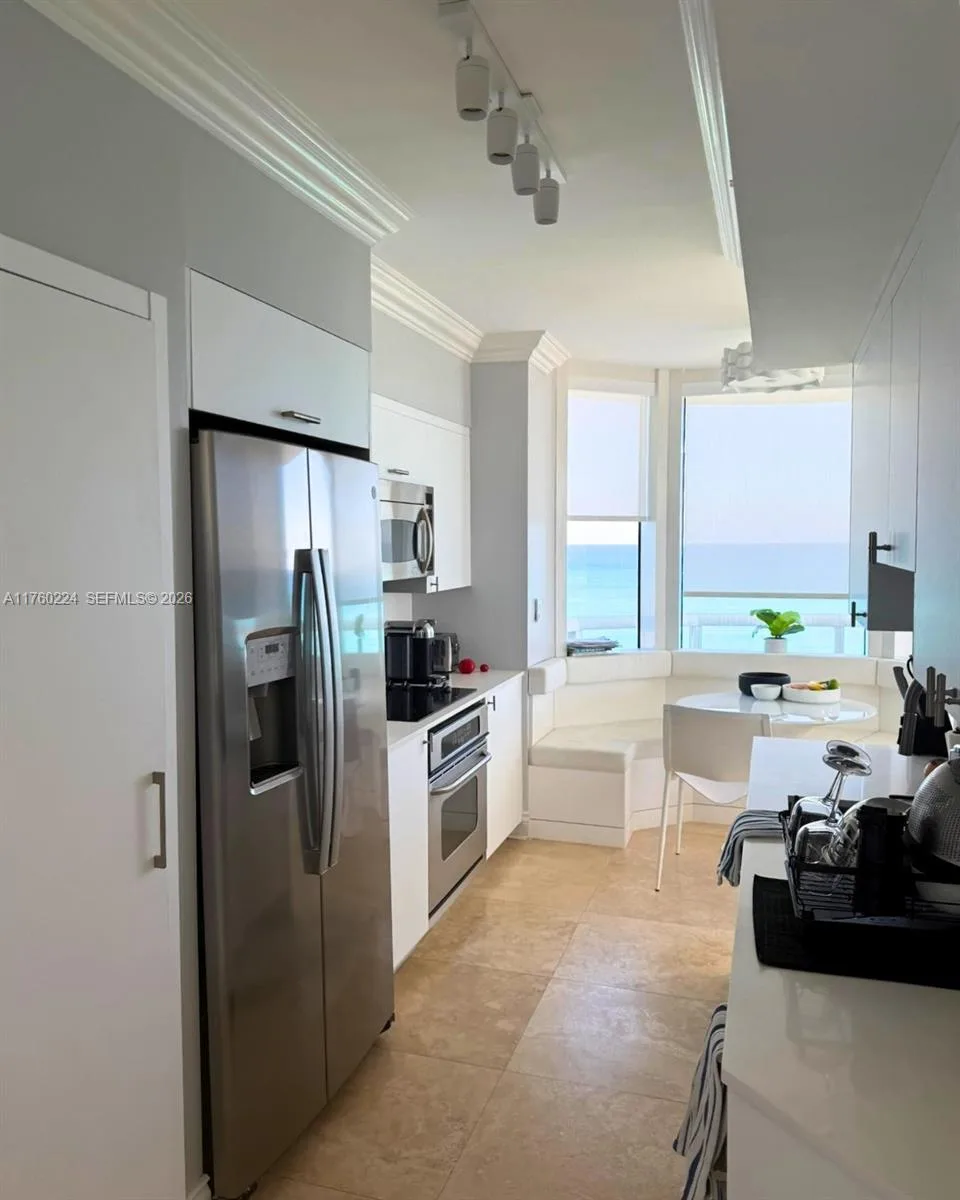 6365 Collins Ave # 1903, Miami Beach, FL 33141 photo 6