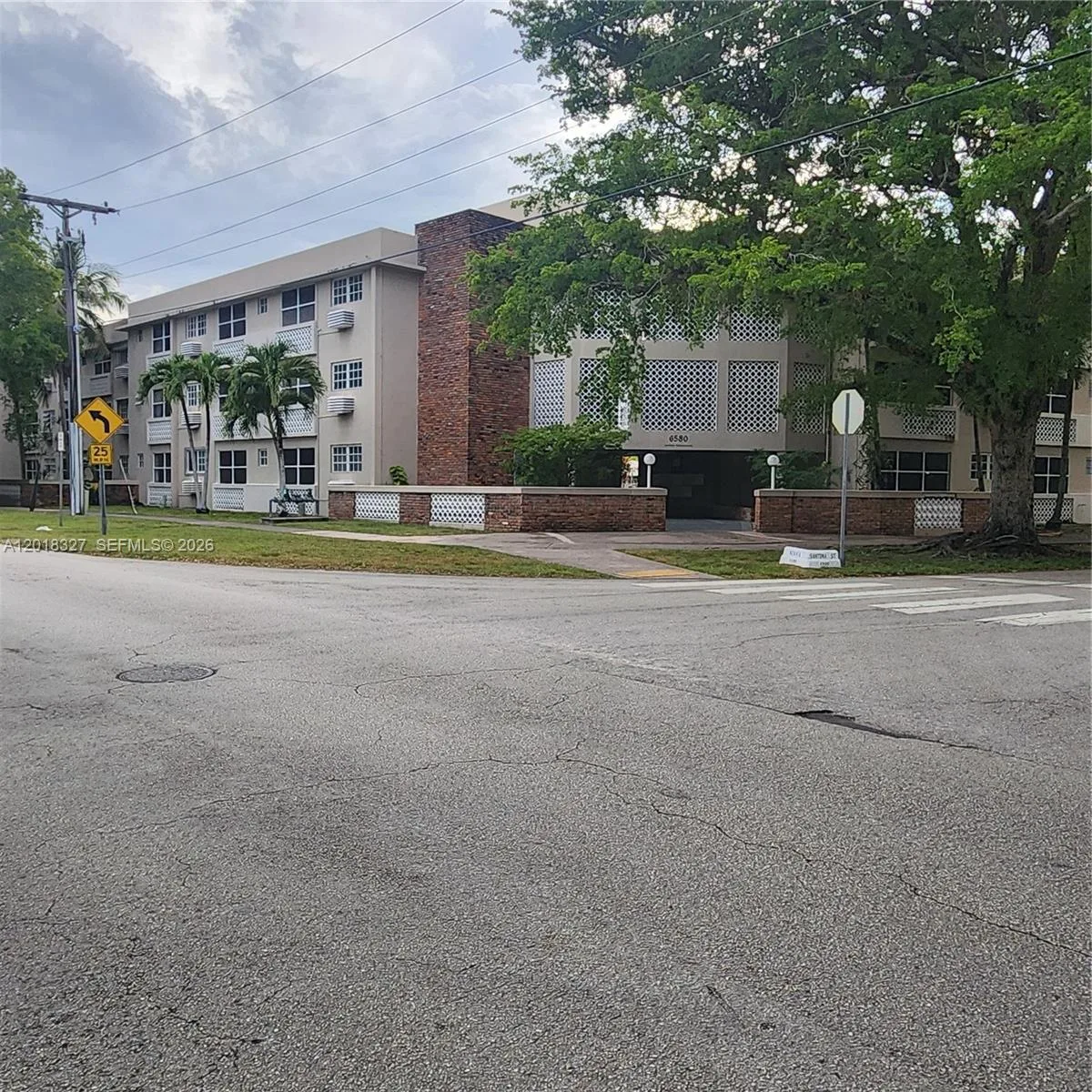 6580 Santona St # A8, Coral Gables, FL 33146