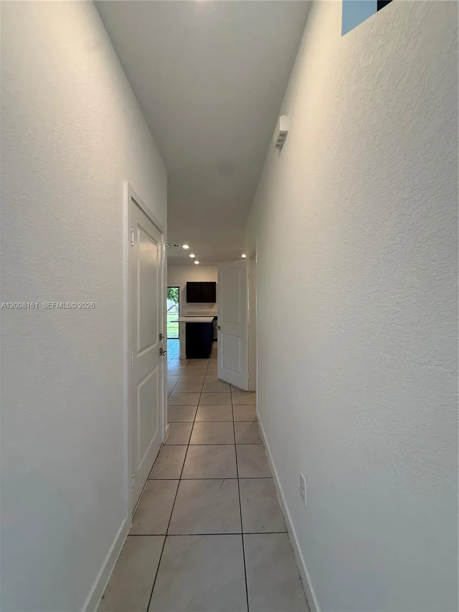 731 SW 11th St, Florida City, FL 33034 photo 9