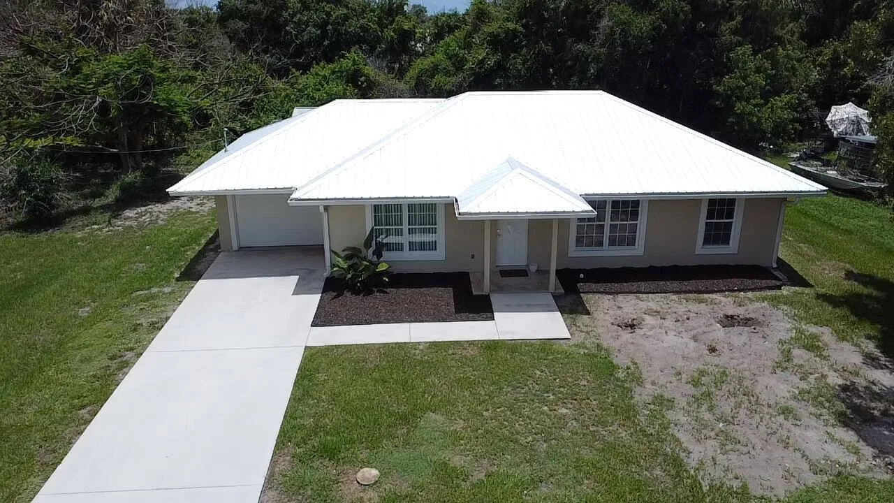 9166 SE 63rd Drive, Okeechobee, FL 34974
