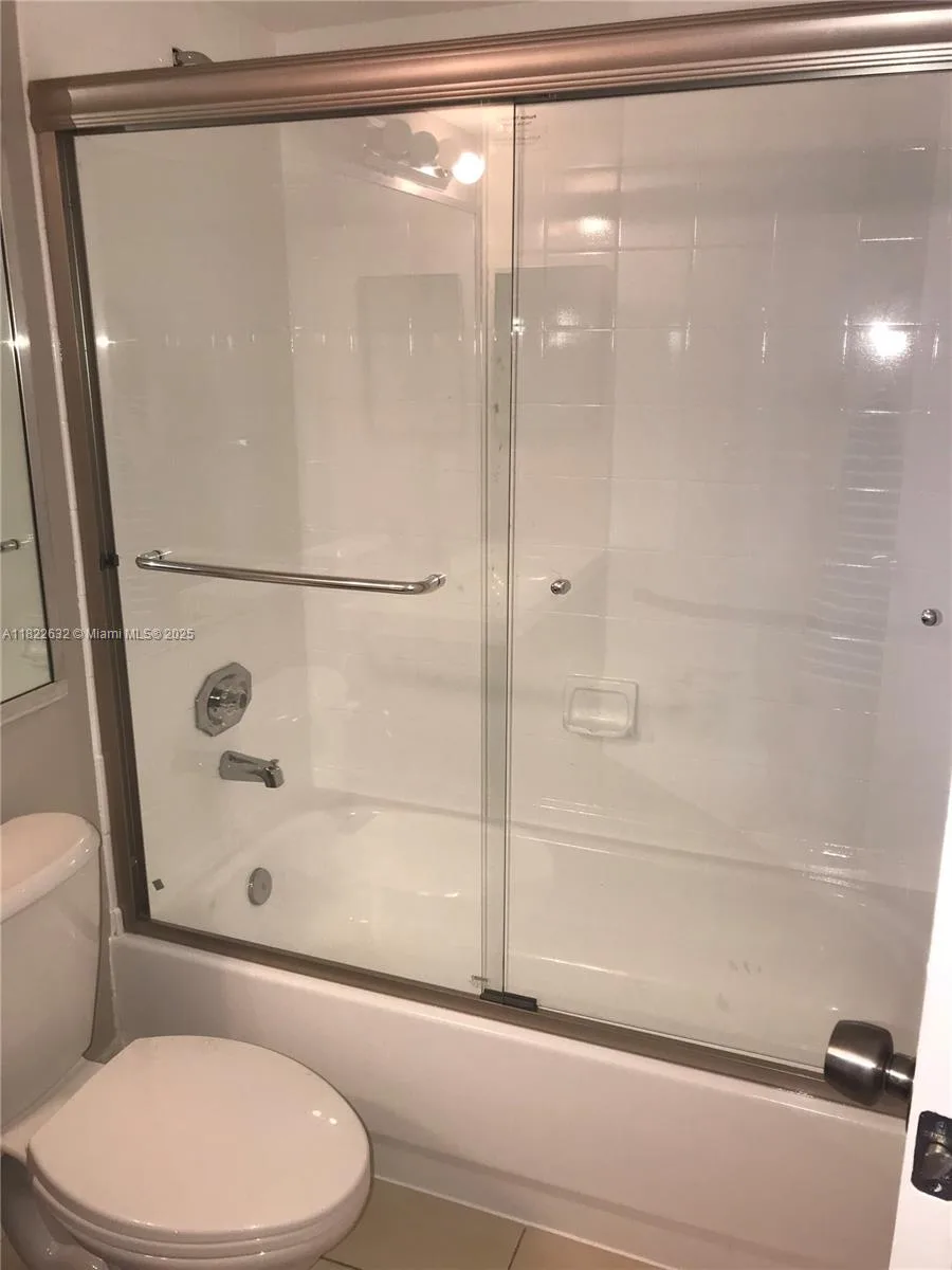 7601 E Treasure Dr # 2114, North Bay Village, FL 33141 photo 10