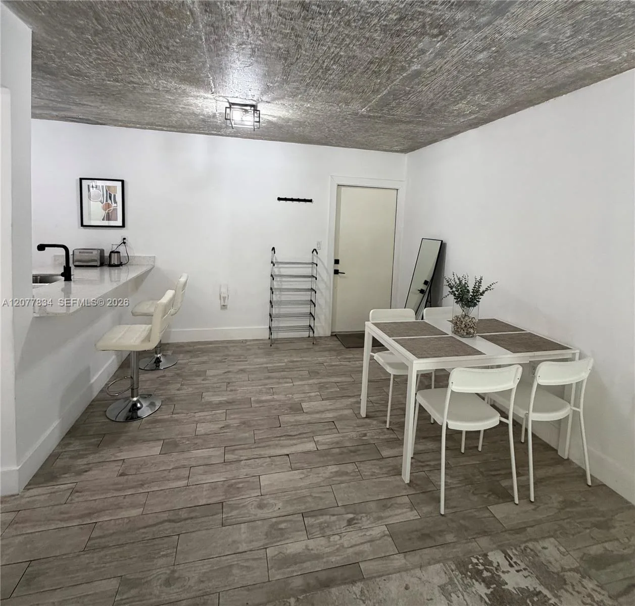 190 NW 69th St # 3, Miami, FL 33150 — zdjęcie 5