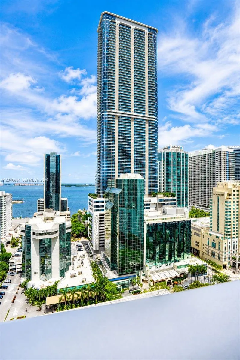 1010 Brickell Ave # 2402, Miami, FL 33131 photo 4