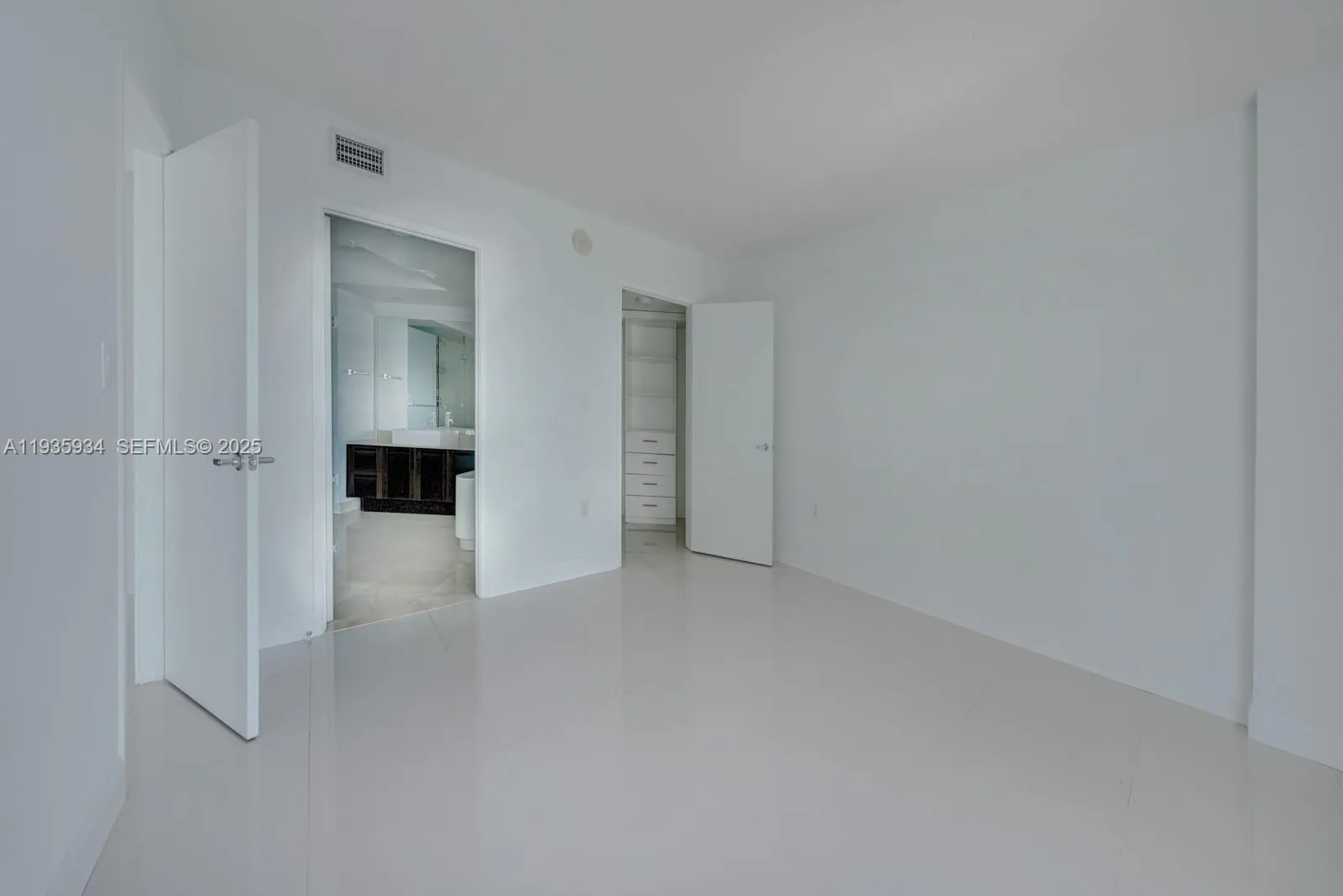250 Sunny Isles Blvd # 3-1404, Sunny Isles Beach, FL 33160 photo 12