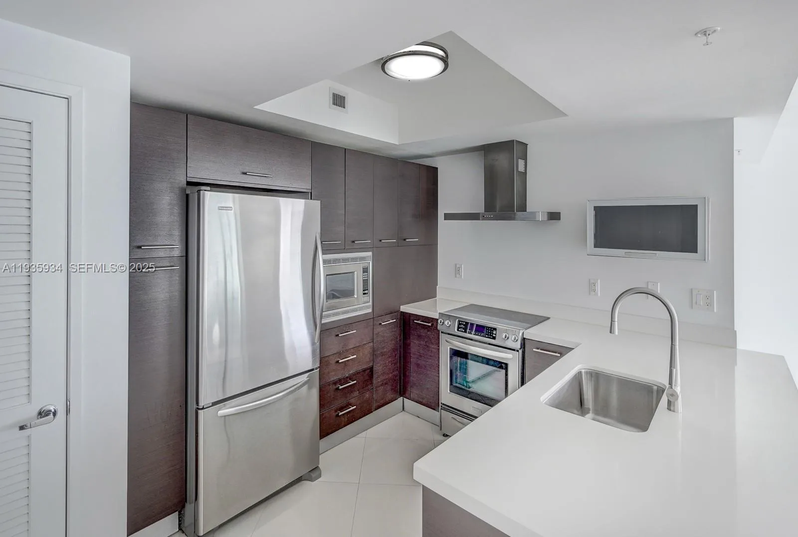 250 Sunny Isles Blvd # 3-1404, Sunny Isles Beach, FL 33160 photo 3