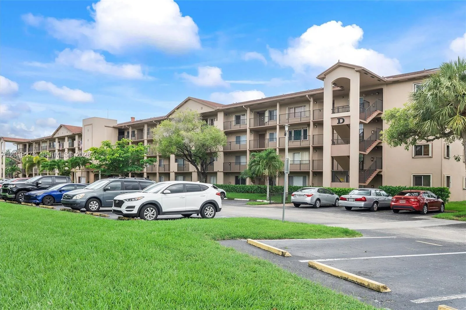 13700 SW 14th St # 411D, Pembroke Pines, FL 33027