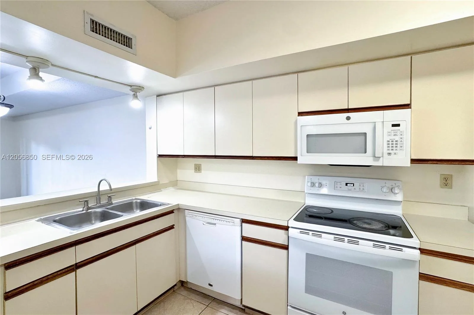 11848 SW 100th St, Miami, FL 33186 photo 8