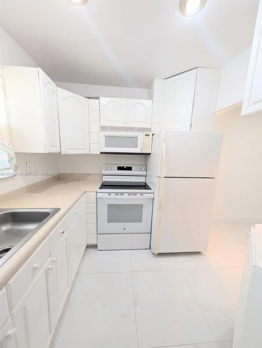 21 SW 109th Ave # B5, Sweetwater, FL 33174 photo 3