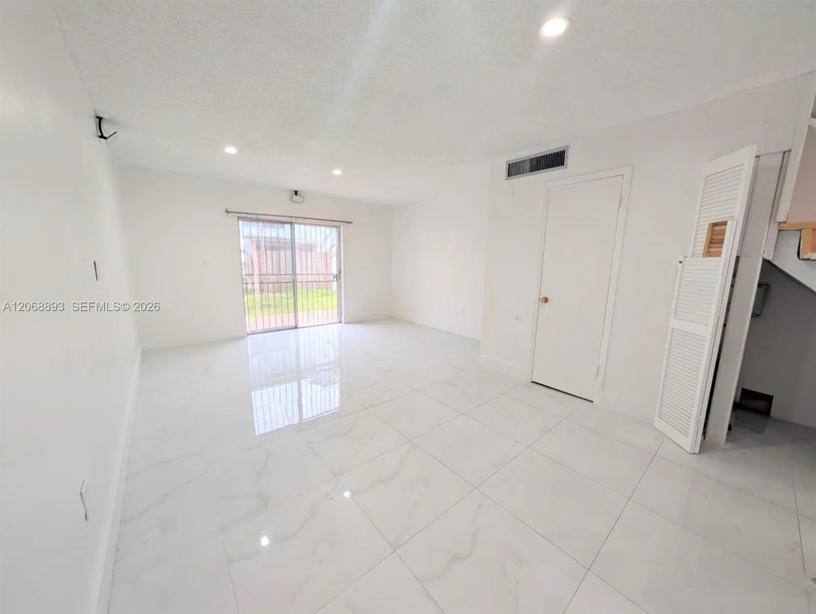 21 SW 109th Ave # B5, Sweetwater, FL 33174 photo 5