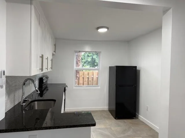 919 2nd Street # 4, West Palm Beach, FL 33401 photo 2