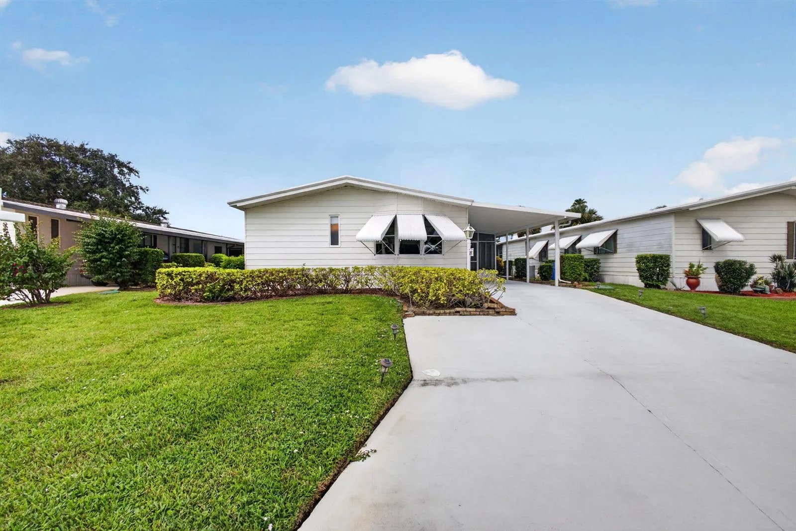 7640 SE SHENANDOAH, Hobe Sound, FL 33455 photo 2