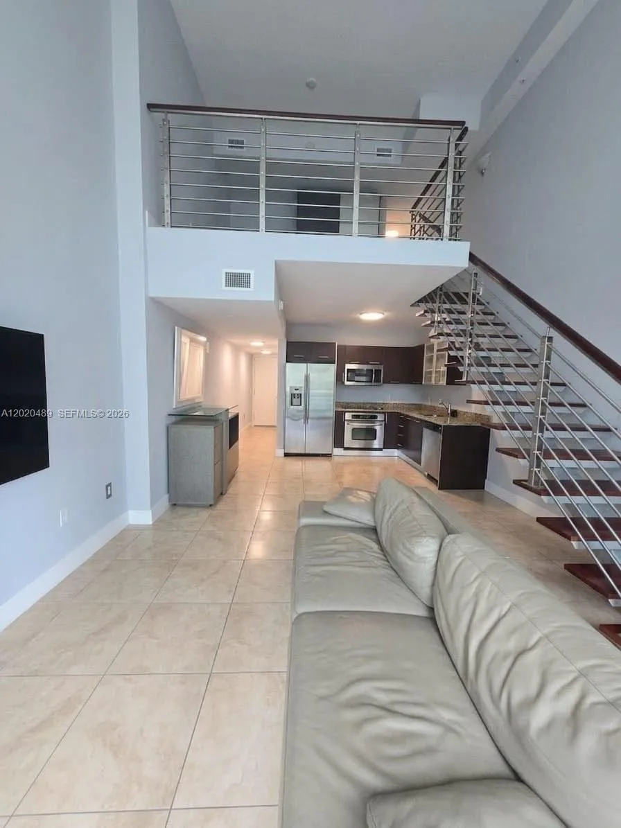 41 SE 5th St # 815, Miami, FL 33131