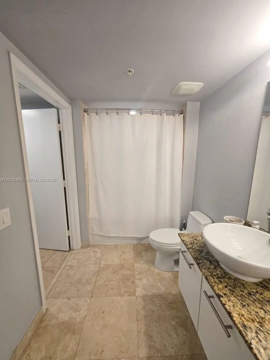 41 SE 5th St # 815, Miami, FL 33131 photo 8