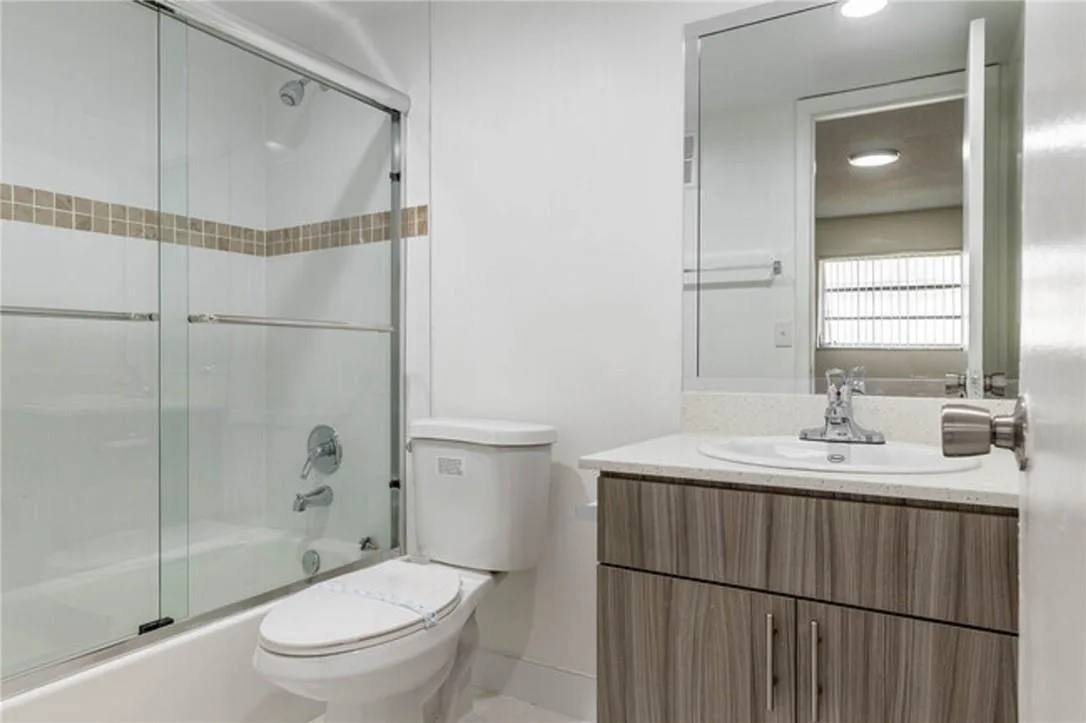 401 NW 34 Street # 85-202, Pompano Beach, FL 33064 photo 2