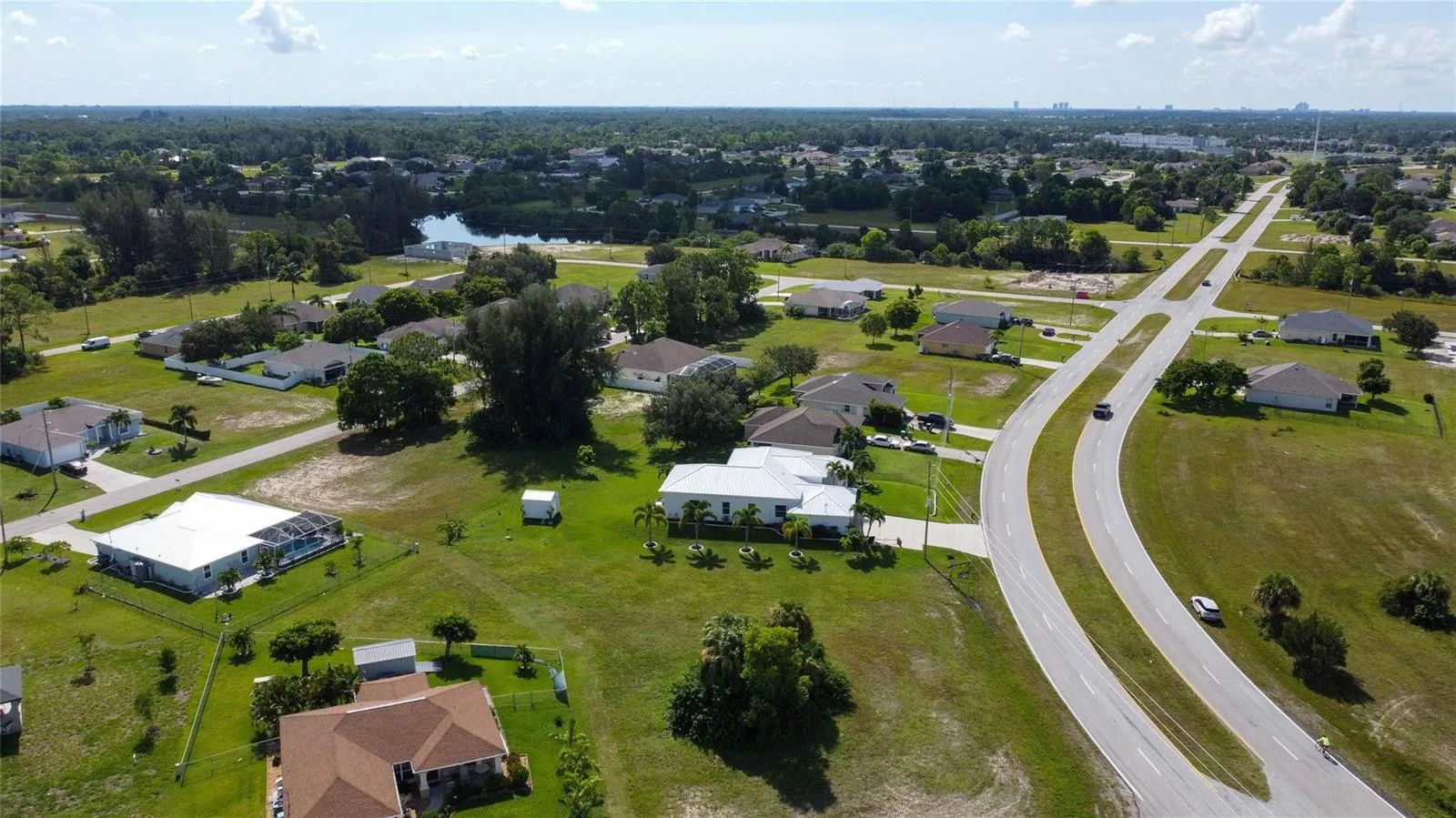 4239 E Gator Circle, Cape Coral, FL 33909 photo 4