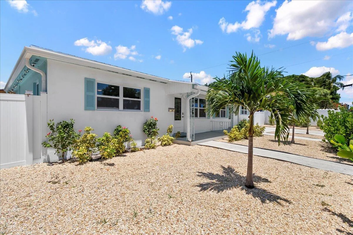 2741 Parker Avenue # A & B, West Palm Beach, FL 33405 photo 2