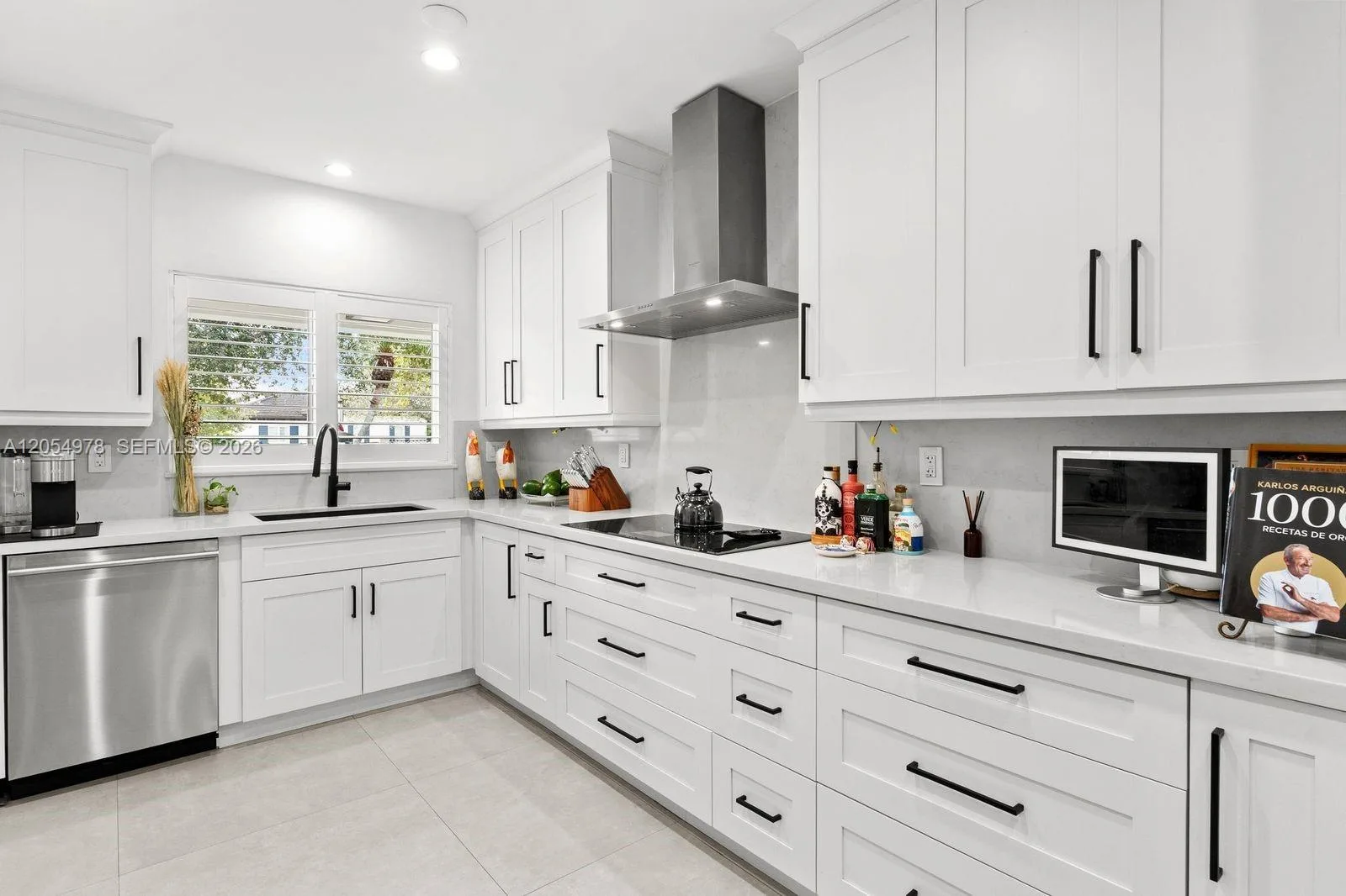 6511 Riviera Dr, Coral Gables, FL 33146 photo 9