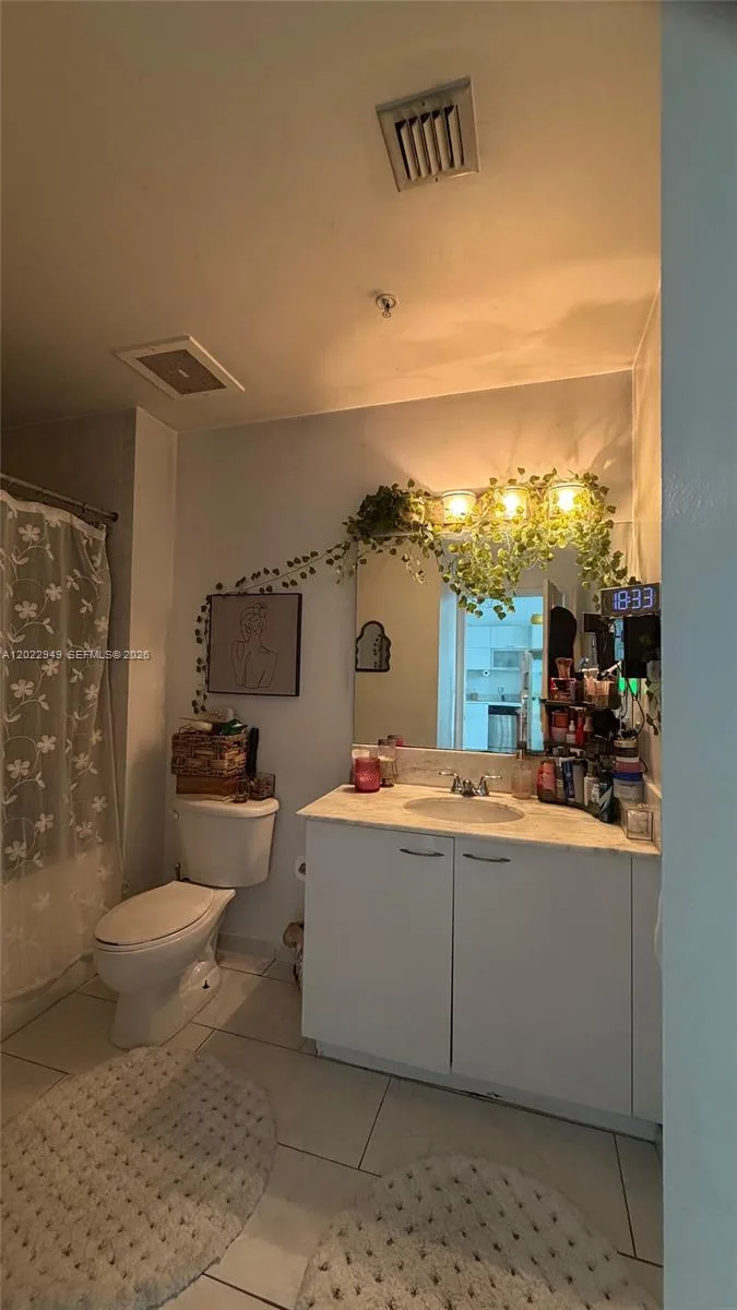 133 NE 2nd Ave # 1715, Miami, FL 33132 photo 8