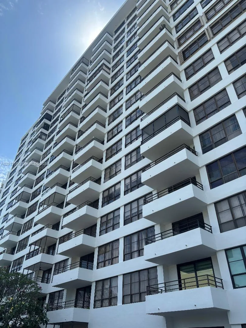 600 Three Islands Blvd # 1003, Hallandale Beach, FL 33009 photo 5